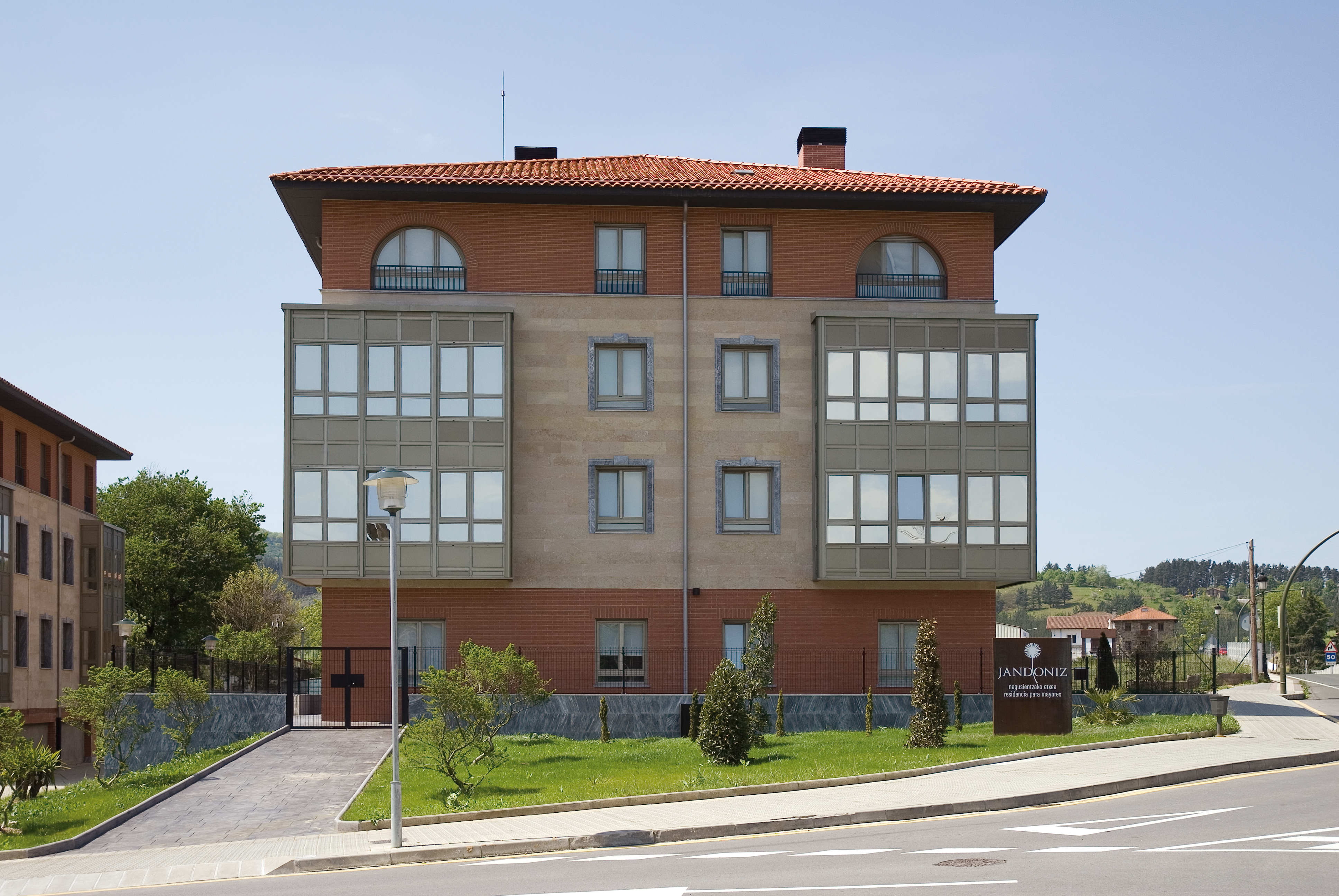 exterior_09